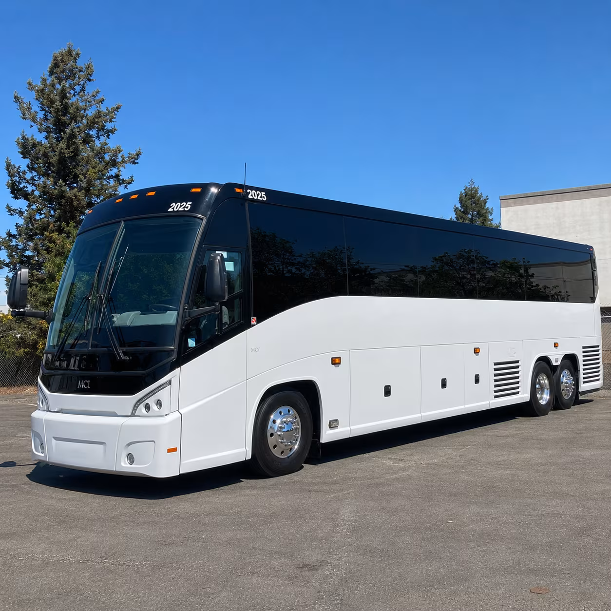 shuttle your team between tuscaloosa hotels and the mbusi plant in vance